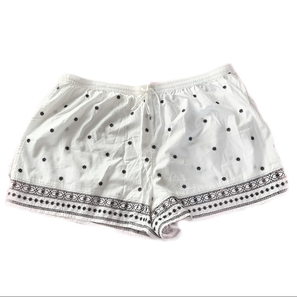 LOVE by GAP Pants - Love by Gap embroidered Pullover Shorts